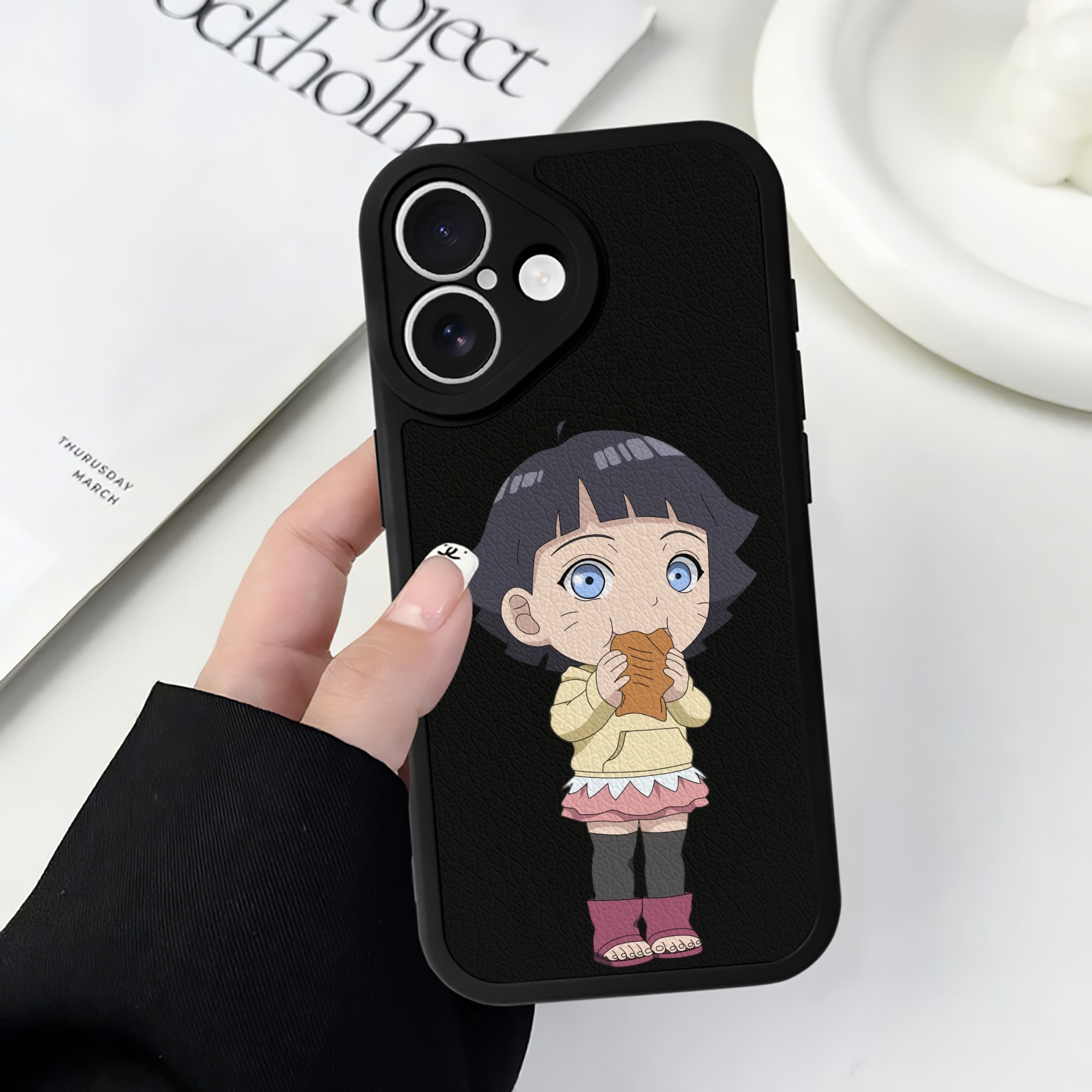 （画像用） NARUTO -ナルト- うずまき ヒマワリ Uzumaki Himawari 【iPhone 16シリーズ対応】シリコンスマホケース（レザー調） 材質：シリコン